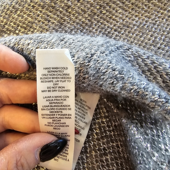 Chico's Faux Fur Collar Gray Silver Metallic Knit Cardigan S - Picture 9 of 11